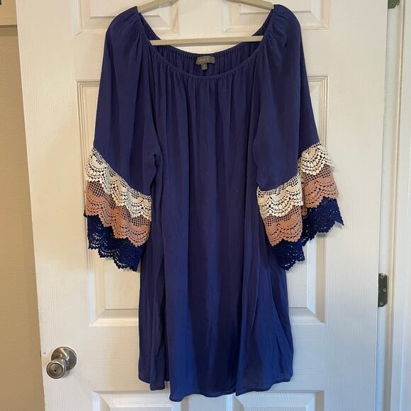 Umgee Dresses & Skirts - Umgee size XL crochet sleeve off the shoulder dress